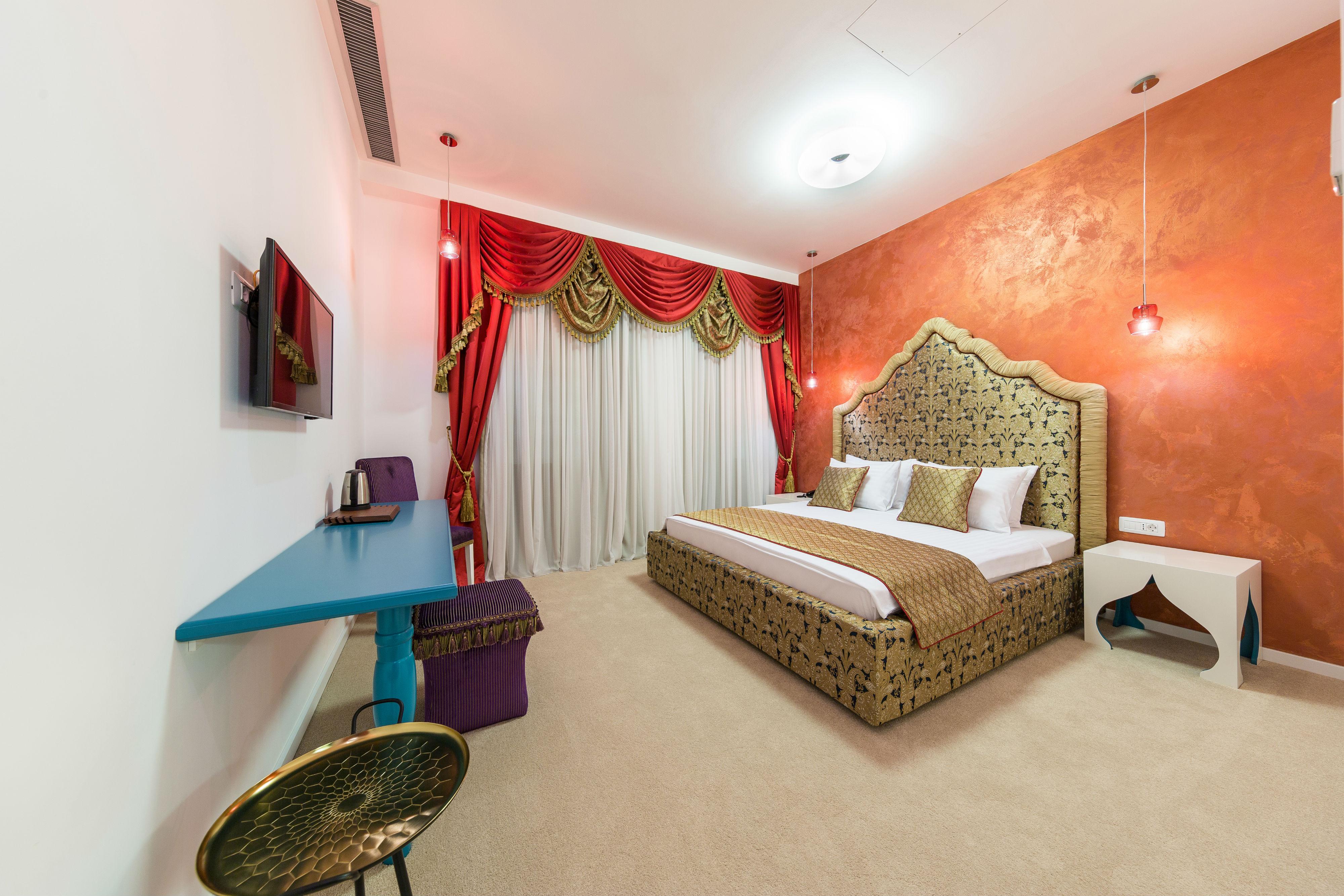 The Mansion Boutique Hotel (Adults Only) Bukares Bagian luar foto